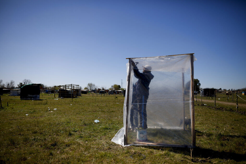 APTOPIX Virus Outbreak Argentina